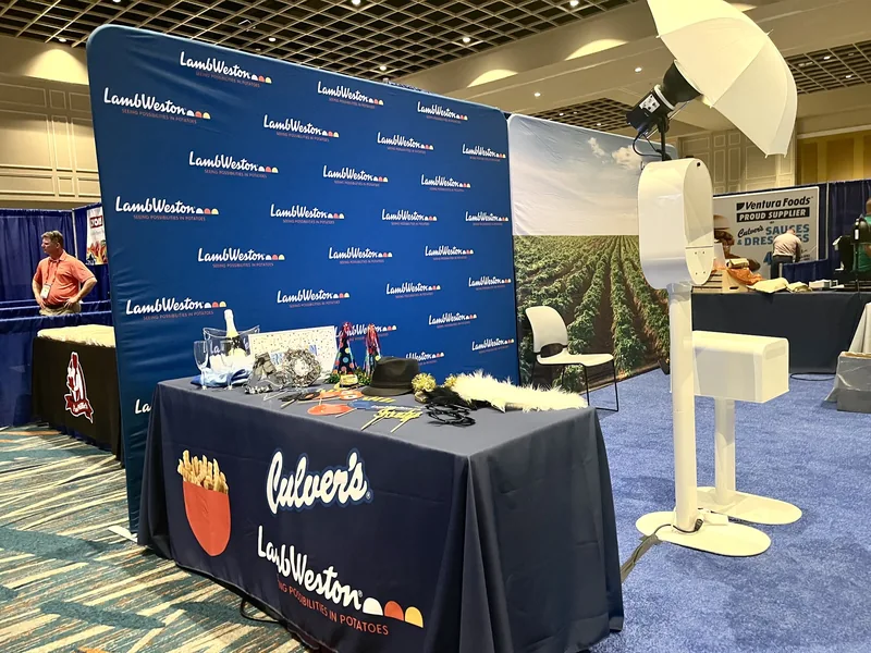 Pro DSLR photo booth portraits at an Orlando corporate event